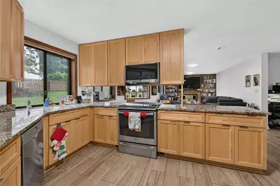 301 Martingale Drive, Peachtree City, GA 30269 - Photo 10