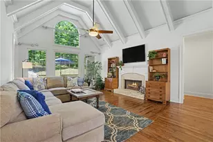 537 Old Collins Rd, Hoschton, GA 30548 - Photo 10