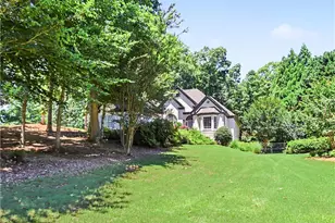 537 Old Collins Rd, Hoschton, GA 30548 - Photo 2