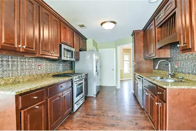 1875 Clear Springs Lane, Lawrenceville, GA 30043 - Photo 8