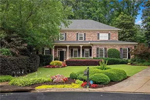 2796 Payton Oaks Dr, Atlanta, GA 30345 - Photo 1