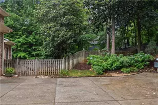 2796 Payton Oaks Dr, Atlanta, GA 30345 - Photo 44