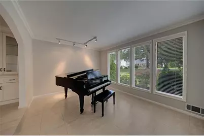4474 Cove Island Drive NE, Marietta, GA 30067 - Photo 12