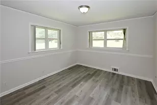 3860 King Arthur Rd SW, Atlanta, GA 30331 - Photo 24