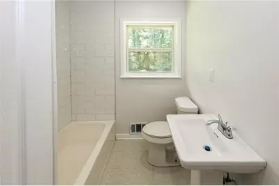 3860 King Arthur Road SW, Atlanta, GA 30331 - Photo 18
