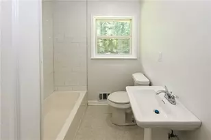 3860 King Arthur Rd SW, Atlanta, GA 30331 - Photo 18