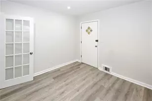 3860 King Arthur Rd SW, Atlanta, GA 30331 - Photo 4