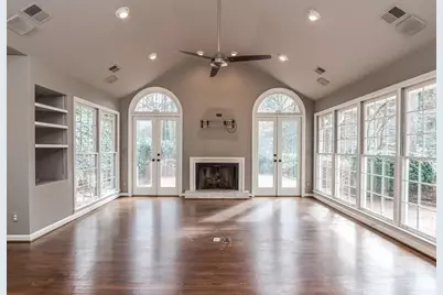 4601 Club Circle NE, Atlanta, GA 30319 - Photo 12