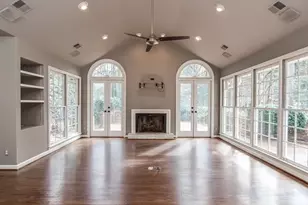 4601 Club Cir NE, Atlanta, GA 30319 - Photo 12