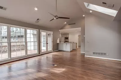 4601 Club Circle NE, Atlanta, GA 30319 - Photo 16
