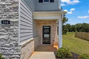 558 Meadows Farm Dr, Monroe, GA 30655 - Photo 6