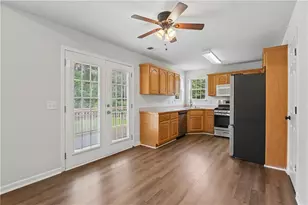 306 Timothy Dr, Dallas, GA 30132 - Photo 8
