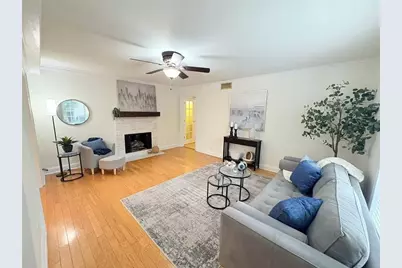 5400 Roswell Road #D4, Sandy Springs, GA 30342 - Photo 2