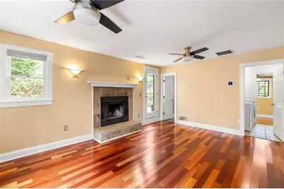 806 Tanner Drive, Scottdale, GA 30079 - Photo 14