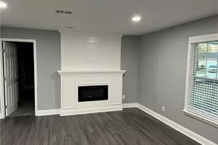 318 Willowwind Dr, Loganville, GA 30052 - Photo 4