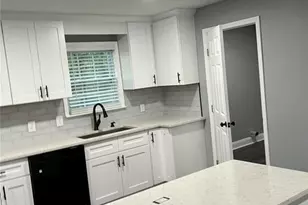 318 Willowwind Dr, Loganville, GA 30052 - Photo 8
