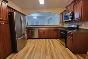 52 Burns View Ct, Lawrenceville, GA 30044 - Photo 4