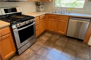 1945 Dellwood Dr NW, Atlanta, GA 30309 - Photo 16
