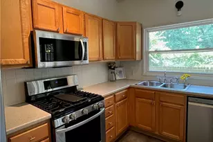 1945 Dellwood Dr NW, Atlanta, GA 30309 - Photo 16