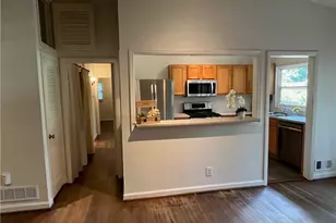 1945 Dellwood Dr NW, Atlanta, GA 30309 - Photo 12