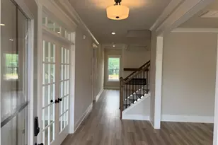 1057 Hawkins Creek Dr, Jefferson, GA 30549 - Photo 2