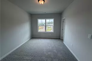 1057 Hawkins Creek Dr, Jefferson, GA 30549 - Photo 38