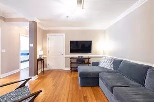 211 Colonial Homes Dr NW, Atlanta, GA 30309 - Photo 10