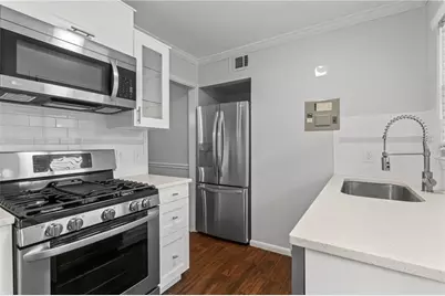 4282 Roswell Road NE #B1, Atlanta, GA 30342 - Photo 10