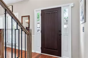 10680 Pinewalk Forest Cir, Alpharetta, GA 30022 - Photo 4
