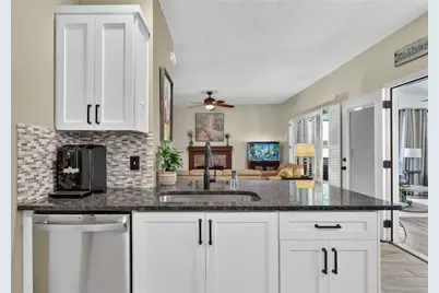 10680 Pinewalk Forest Circle, Alpharetta, GA 30022 - Photo 6