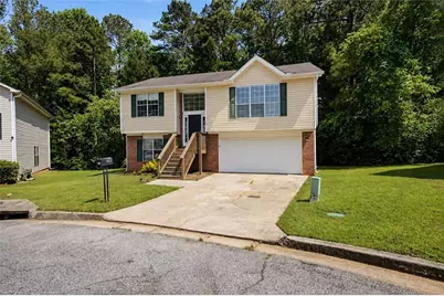 488 Barclay Court, Stone Mountain, GA 30083 - Photo 2