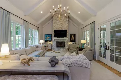 705 Langford Lane NW, Sandy Springs, GA 30327 - Photo 22