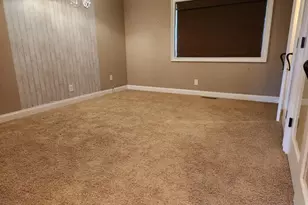1085 Holly Dr, Gainesville, GA 30501 - Photo 22