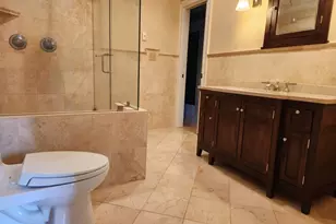 1085 Holly Dr, Gainesville, GA 30501 - Photo 16