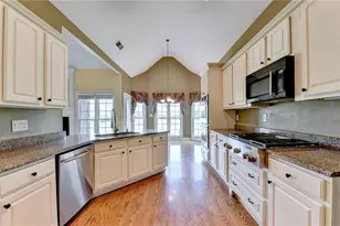 2095 Hickory Station Cir, Snellville, GA 30078 - Photo 10