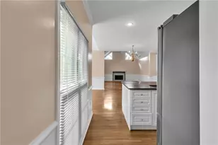 915 Chipley Ct, Marietta, GA 30062 - Photo 10