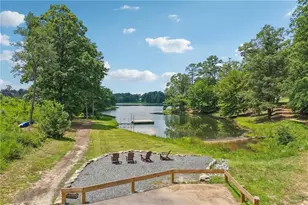 152 Clear Lk Pkwy, Hoschton, GA 30548 - Photo 2