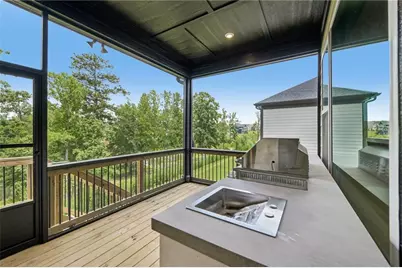 152 Clear Lake Parkway, Hoschton, GA 30548 - Photo 8