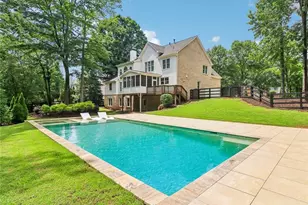 1035 Lillian Dr, Alpharetta, GA 30004 - Photo 2