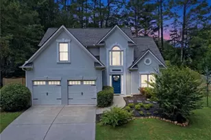 1027 Deer Hollow Dr, Woodstock, GA 30189 - Photo 2