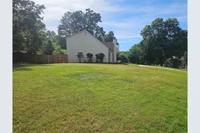 4128 Lake Mist Drive, Kennesaw, GA 30144 - Photo 4