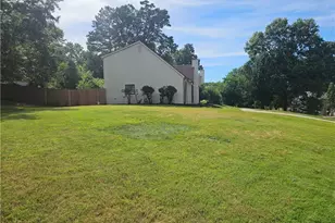 4128 Lake Mist Dr, Kennesaw, GA 30144 - Photo 4