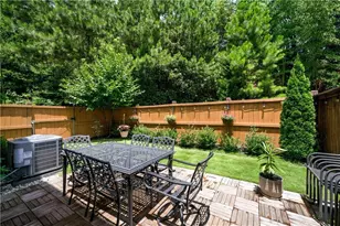 114 Bradford Dr, Atlanta, GA 30328 - Photo 34
