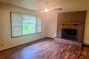 128 Hillview Dr, Thomaston, GA 30286 - Photo 2
