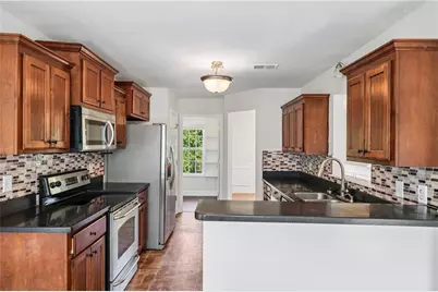 70 Feldspar Drive, Jefferson, GA 30549 - Photo 6