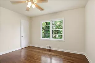1101 Skyline Dr, Griffin, GA 30224 - Photo 4