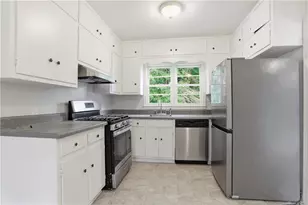 1101 Skyline Dr, Griffin, GA 30224 - Photo 2