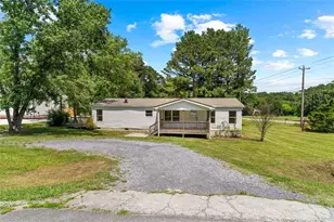 109 Webb Dr NE, Calhoun, GA 30701 - Photo 2