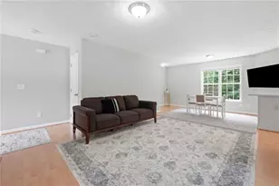 673 Effie Dr, Lawrenceville, GA 30045 - Photo 6