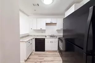 131 Bentley Pl, Tucker, GA 30084 - Photo 14